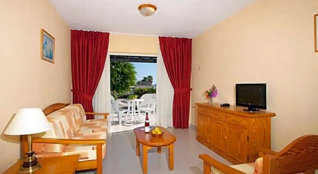 Бунгало с видом на бассейн Bungalows Playa Limones