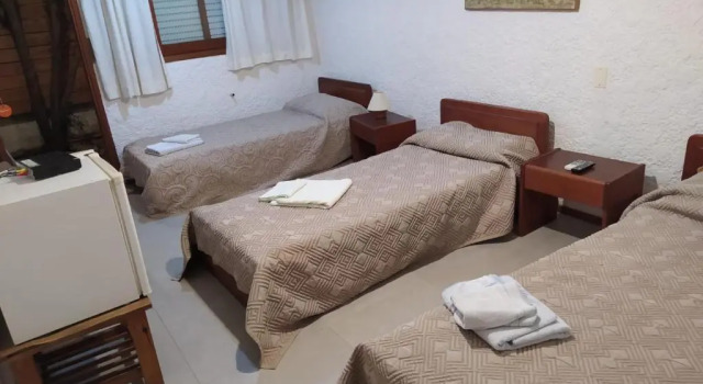 Трёхместный номер Standard Hotel Yeruti