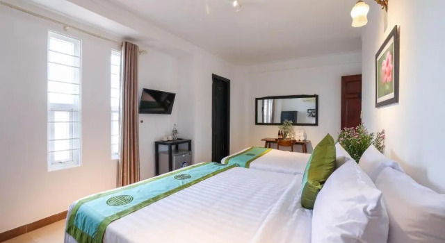 Семейный номер Standard Charming Riverside Hotel
