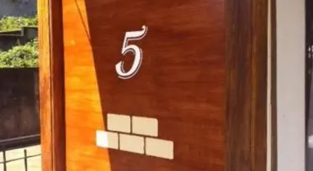 Hostal 5 Adobes