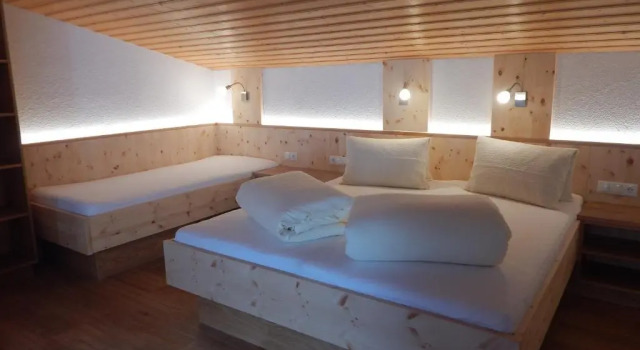 Апартаменты с 2 комнатами с балконом Apart Renate - Silvretta Sommercard inklusive
