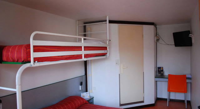 Трёхместный номер Standard Premiere Classe Epinal