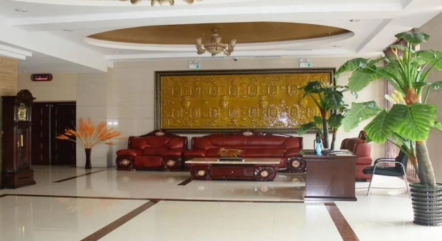 Sheraton Hotel - Tonghua, Varaa Hotelli Tonghua Jilin