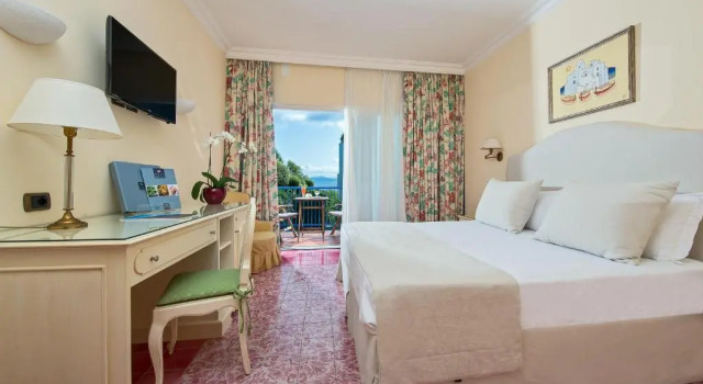 Двухместный номер Comfort с балконом и с видом на море Punta Molino Beach Resort and Thermal Spa