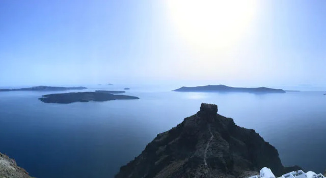 Santorini Cliffs Hotel