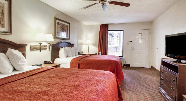 Standard- firedobbelt værelse Quality Inn & Suites Clinton - Jackson West