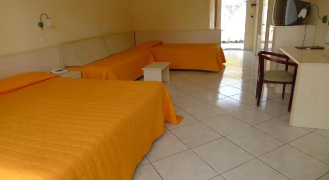 Трёхместный номер Standard Kings House Hotel Resort