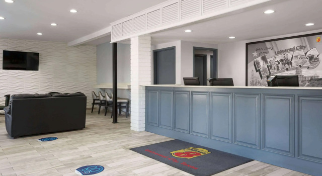 Super 8 by Wyndham Universal City, Prenota Hotel Universal City Bexar County