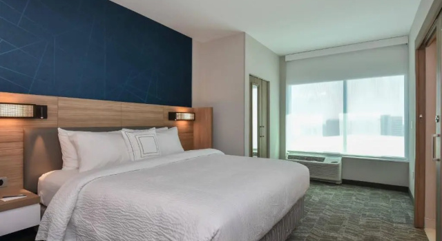 Студия SpringHill Suites by Marriott Charlotte City Center