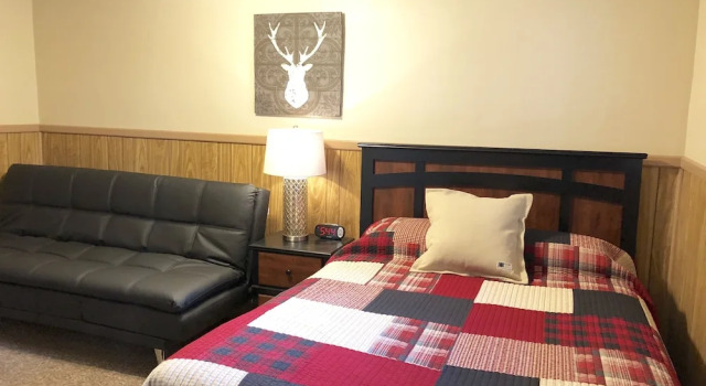 Семейный люкс с 2 комнатами с видом на горы Rockerville Lodge & Cabins