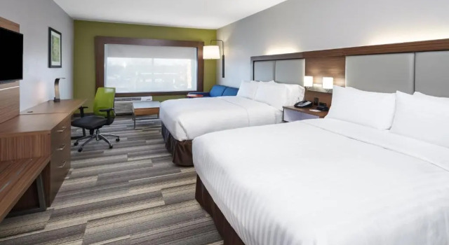 Люкс Holiday Inn Express & Suites Chicago North Shore - Niles by IHG