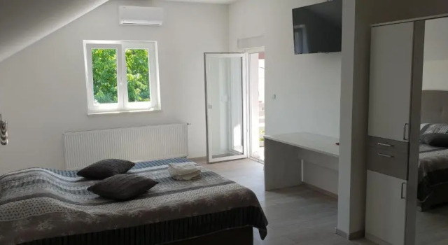 KE-TO Zagreb Airport Rooms, Book Hotel 4-stjernede hoteller i Zagreb, 4*