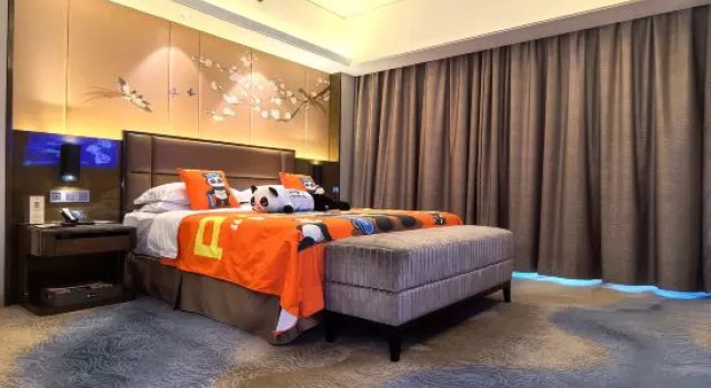 Семейный люкс Li Cai Tian Qi Hotel Xianyang