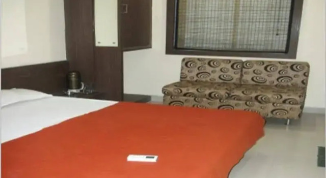 Vista Rooms at Bapu Gandhi Nagar