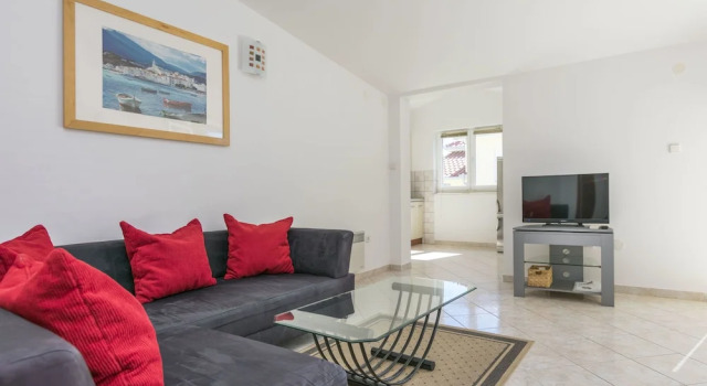 Apartment Mladen