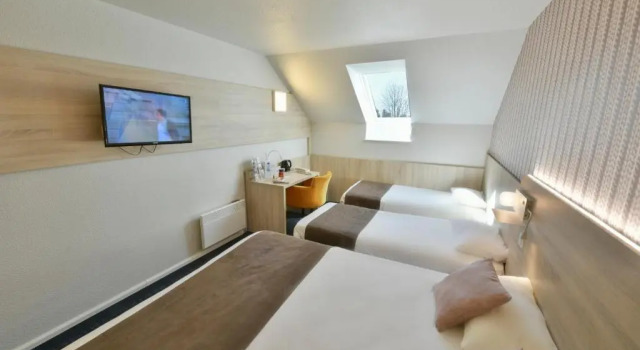 Семейный номер Standard Brit Hotel Landivisiau
