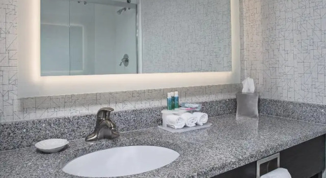 Номер Standard Holiday Inn Express Nags Head Oceanfront by IHG