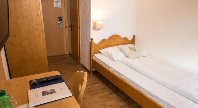 Номер Standard Sporthotel Victoria