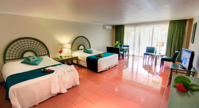 Полулюкс Van der Valk Plaza Resort Bonaire - All Inclusive