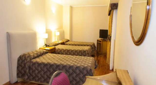Номер Standard с балконом Tritone Hotel