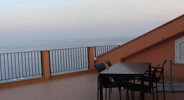Апартаменты Пентхаус с 2 комнатами Case Vacanza Alega Mare