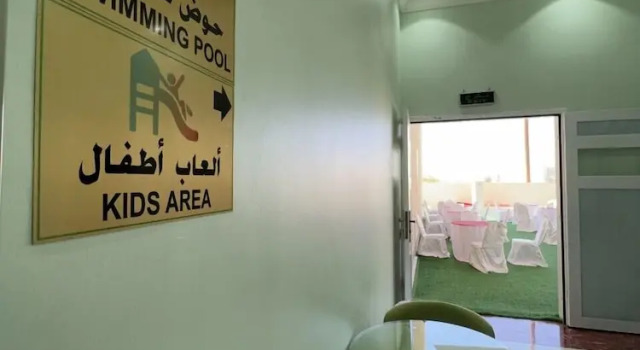 Ibra Plaza Hotel, Rezerwuj Hotel Hotele w Al Sharqiyah z parkingiem, Parking