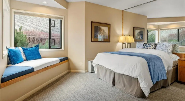 Riverview Hideaway
