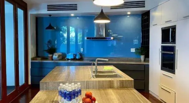 Luxury Villa  5 bedroom & private pool ( near My Khe Beach), Prenota Villa Hotel a Da Nang con parcheggio, Parcheggio