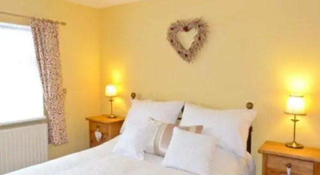 3 Apsley Cottages, Prenota Hotel Canterbury Kent