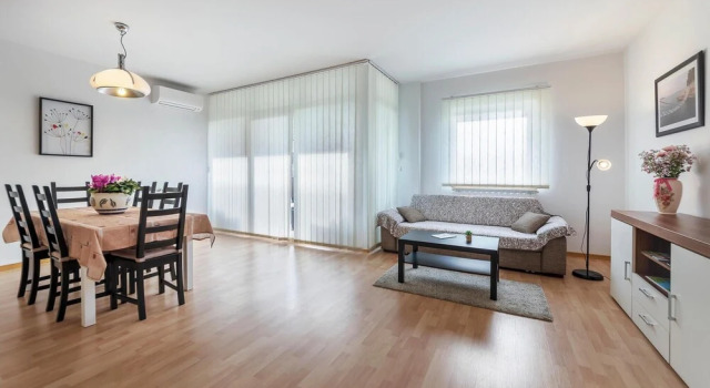 Beautiful Apartment in Pula With 2 Bedrooms and Wifi