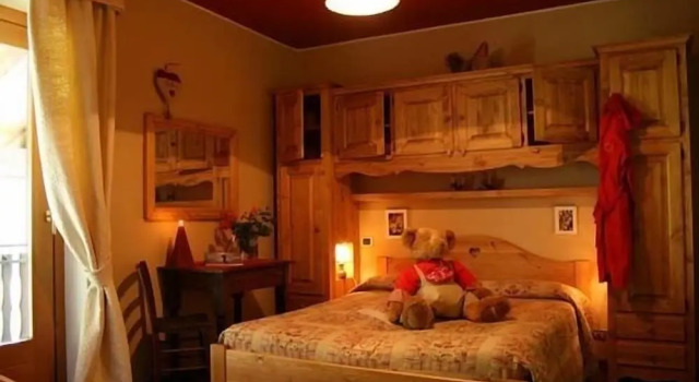 Hotel Tivet, Забронировать Отель Грессан Пила, рядом с Les Fleurs-Plan Praz