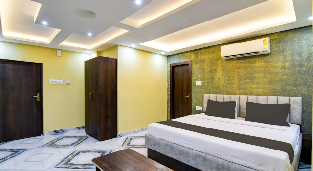 FabHotel The Crown, Prenota Hotel Hotel a Barasat con colazione, Colazione