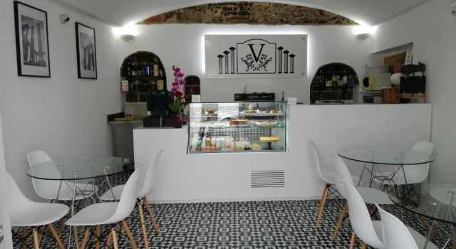 Коттедж с 4 комнатами Casa Vitória Guest House