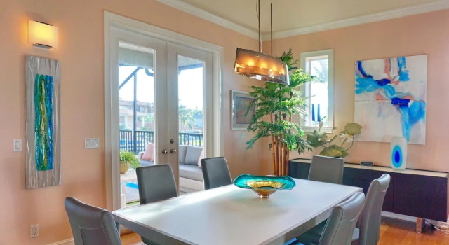 Коттедж Luxury TW330 5 Bedroom Holiday Home by Marco Naples Vacation Homes