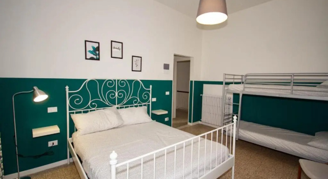 La bicicletta Rossa B&B, Buchen Sie Bed & Breakfast Hotels in Crespina mit Parkplatz, Parkplätze