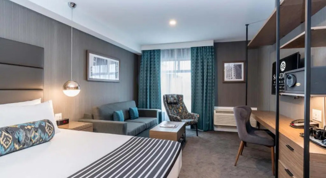 Студия Sandman Signature Calgary Airport Hotel