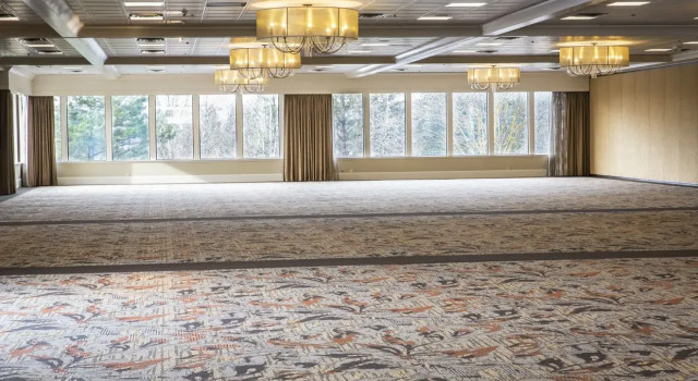 Centennial Hotel Spokane, Забронировать Отель Спокан Spokane Metropolitan Area, рядом с Собор Богоматери Лурдской