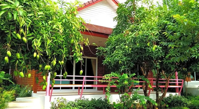 Коттедж Deluxe с красивым видом из окна Theerama Cottage