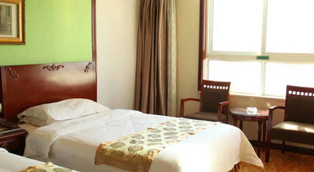 Vienna Hotel, Book Hotel Zhoukou Henan