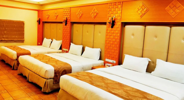 Четырёхместный номер Deluxe с красивым видом из окна Borabora B&B