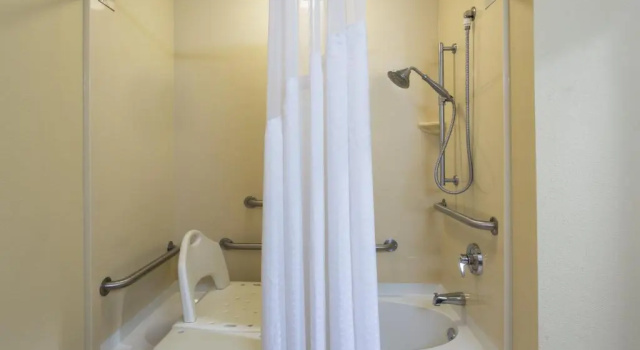 Номер Standard Holiday Inn Express & Suites Tavares by IHG