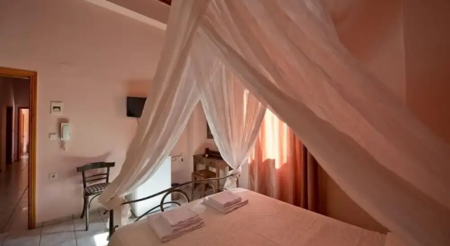 Katerina Traditional Rooms, Забронировать Гостевой дом Гостевые дома Ханья, рядом с Chania Municipal Garden, Гостевой дом