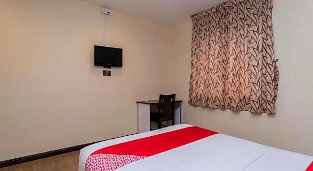 Двухместный номер Deluxe OYO 44026 98 Hotel