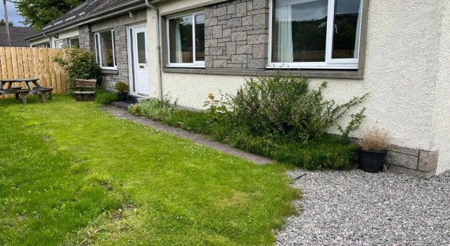 Коттедж Comfortable 3 bedroom home in Aviemore