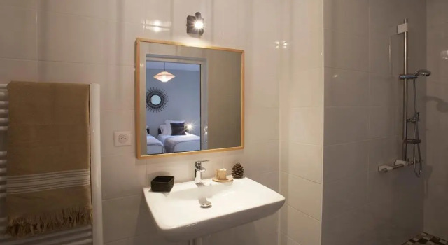 Номер Standard HOTEL COTE PHARE