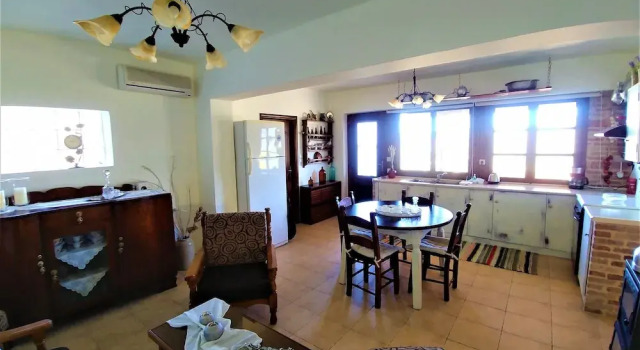 Коттедж с 2 комнатами Thymes traditional house