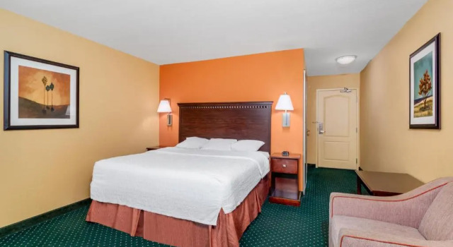 Двухместный номер Premium Hampton Inn & Suites Sacramento-Elk Grove Laguna I-5