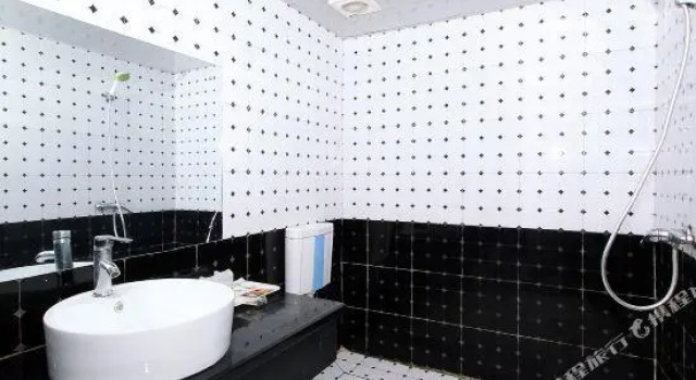 Lingnan Hostel