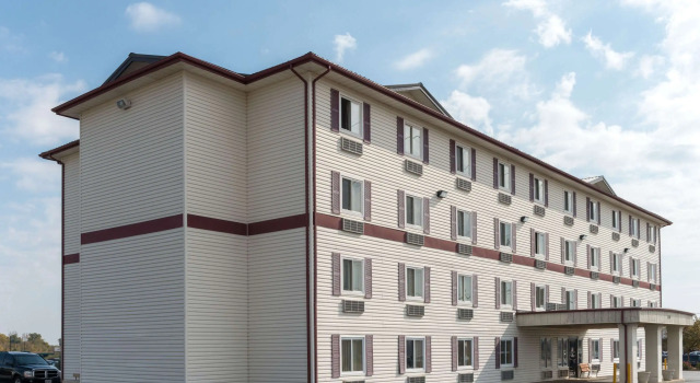 Super 8 by Wyndham Springfield East, Đặt Khách sạn mini Khách sạn ở Springfield bao gồm bữa sáng, Bữa sáng