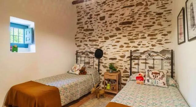 Rustic Special House With sea Views, Забронировать Дом для отпуска Коттеджи Адра, Коттедж